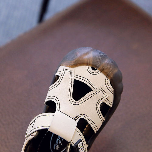 Super soft children's shoes 1 to 3 years old summer baby beach shoes infants and toddlers hollow anti-kick toddler shoes children's toe-cap sandals