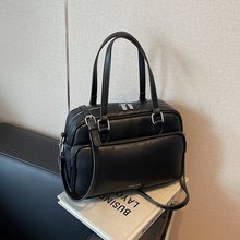，只因我们的女包与众不同其他拉链单肩包2024年秋季简约潮流百搭