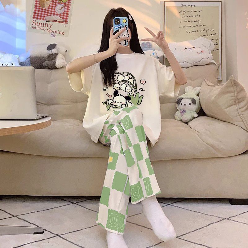 Pijamas al por mayor transfronterizos para mujer verano nuevos pantalones de manga corta sueltos que se pueden usar al aire libre dibujos animados lindo traje de servicio a domicilio imitación algodón