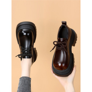 ��ט���ЬŮ2024�ﶬ�¿�Ӣ�L���@���@�߆�Ь�����^СƤЬ