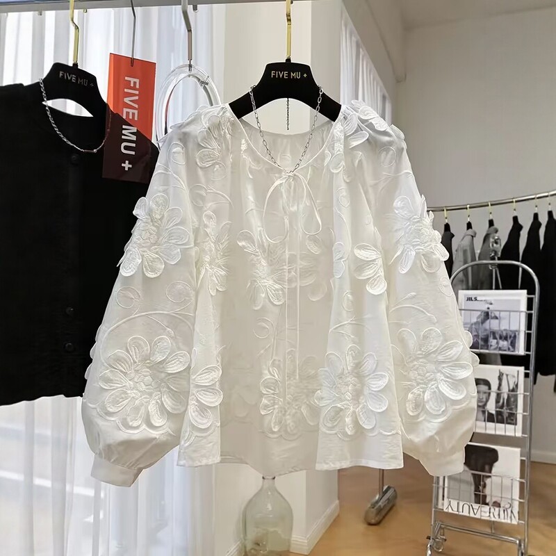 Source Factory 2026 French Embroidery Floral Off-White Women's Loose Tie-Up Doll Shirt Women's Blouse Wholesale