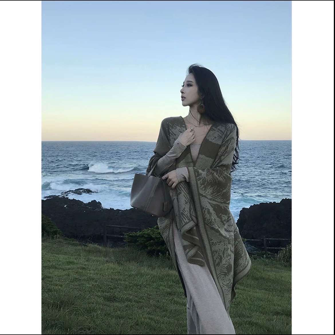 百搭单品女外搭双面开叉大披肩秋冬草原旅游海边拍照保暖披风斗篷