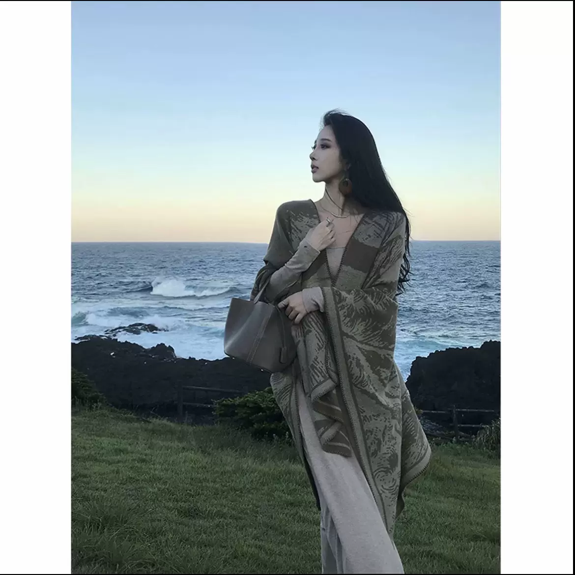 百搭单品女外搭双面开叉大披肩秋冬草原旅游海边拍照保暖披风斗篷