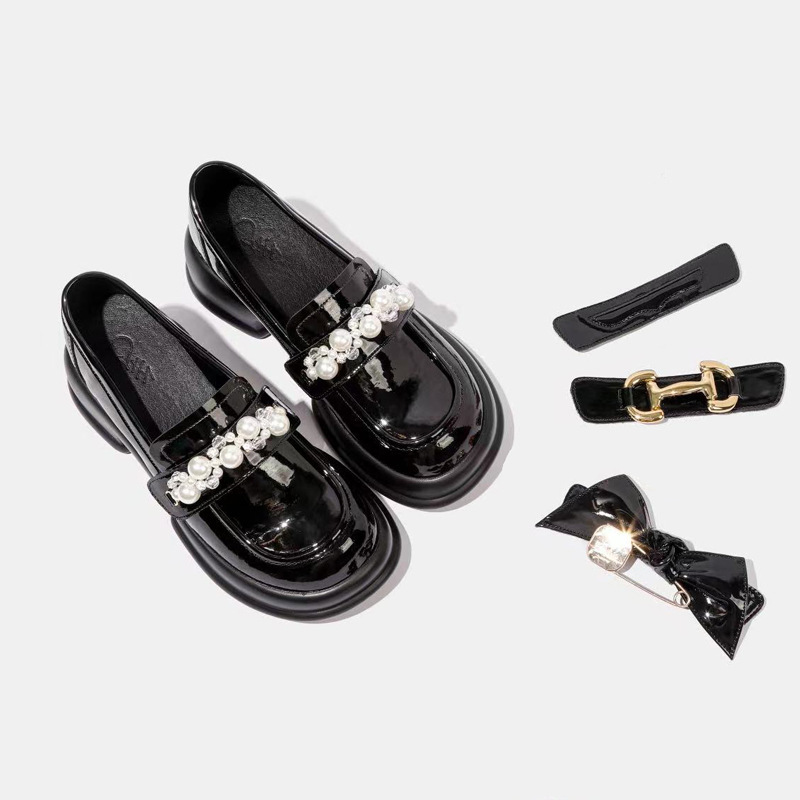 Inner Heightening Genuine Leather Loafers for Women, 4-Button Retro British Small Thick-Soled Small Leather Shoes 3233 Small Size Shoes