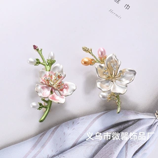 中国风时尚花朵水钻合金胸针女士旗袍领装饰防走光徽章领口马年
