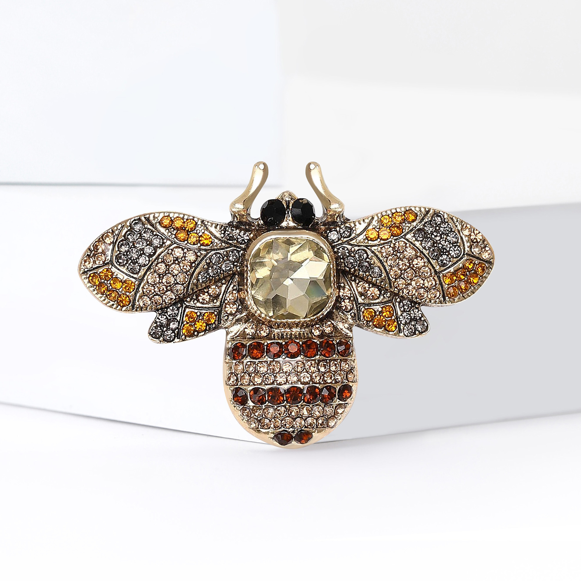 Legering strass bij broche voor dames en heren, unieke speld_voghion.com