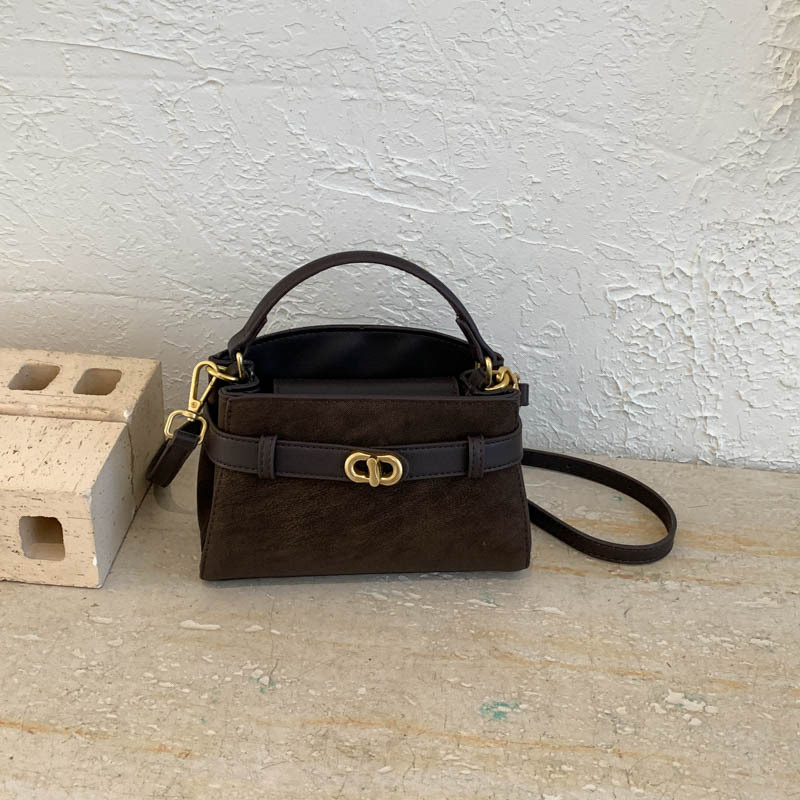Bolso de mano de alta sensación 2026 nuevo retro esmerilado bolso cuadrado simple nicho bolso de mujer casual