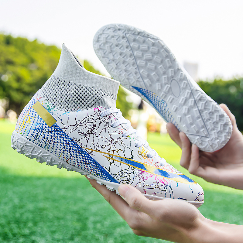 Zapatos de fútbol de alto nivel camuflado un crecimiento de zapatos de clavos transfronterizos de tamaño grande 48 zapatos de fútbol de clavos