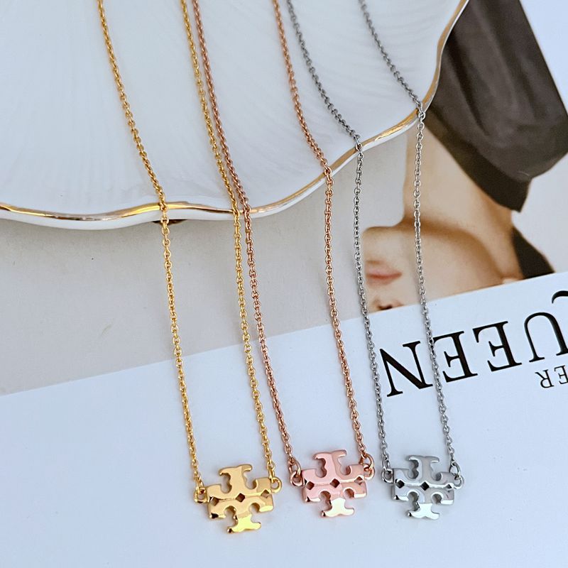 Fashionable elegant small stone inlay with letters