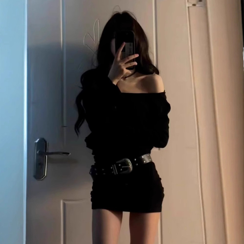 Fishing Style Dating off-shoulder Black Knitted dress Women's Autumn and Winter New Sexy Spice Girl Royal Sister Style Hip Skirt