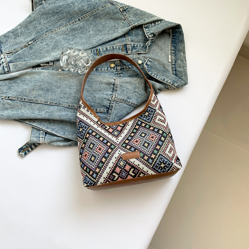 Bolsos de gran capacidad de estilo nacional 2024 bolsas de hombro de impresión de verano, bolsas de clase diarias de estudiantes de estilo exterior