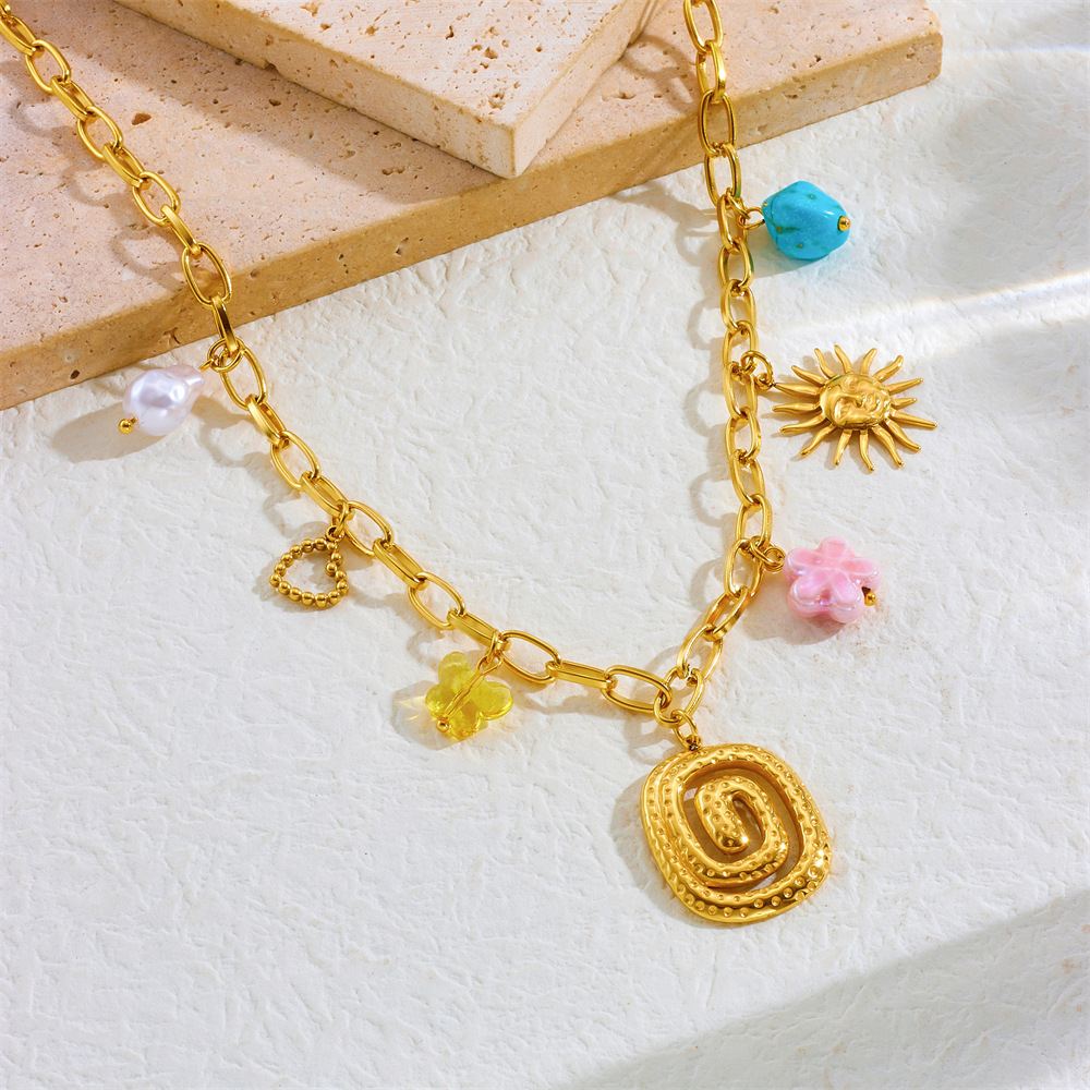 Wholesale Jewelry Retro Classic Style Sun Heart Shape Flower 304 Stainless Steel Plating Pendant Necklace Cable Chain display picture 12