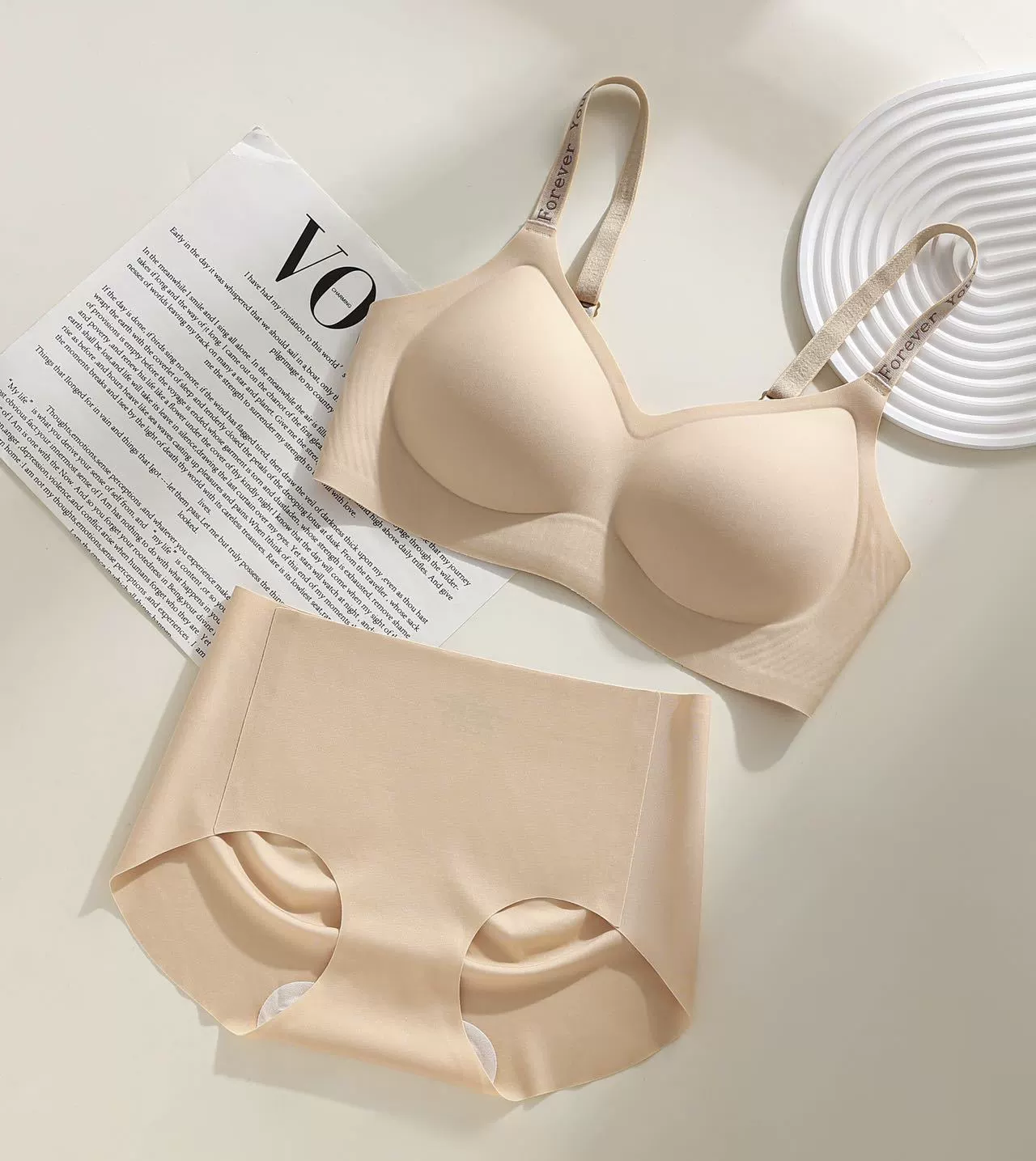 Straps with letters, supporting underwear, push up bra