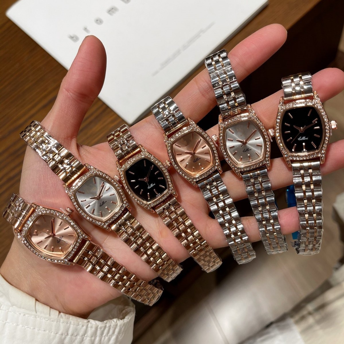 Lao Jia Lady's Quartz Watch Steel Belt Niche Fashion High-end Live…