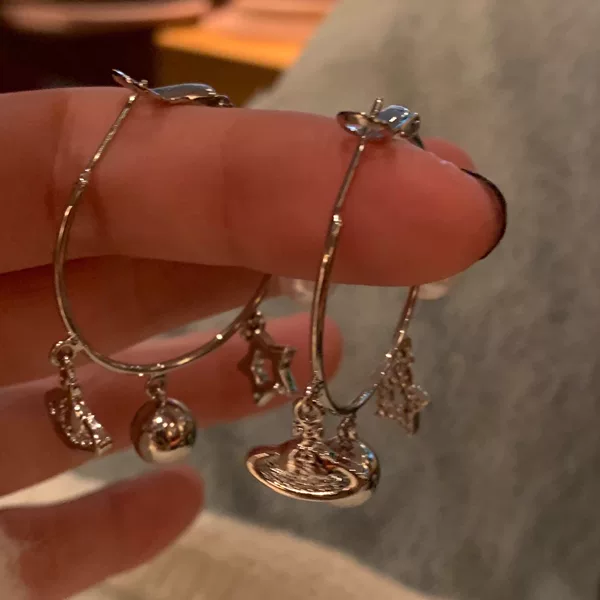 Minimalist Cool Style Silver Metal Star Heart Earrings for Women 2025 New Niche Design Earrings