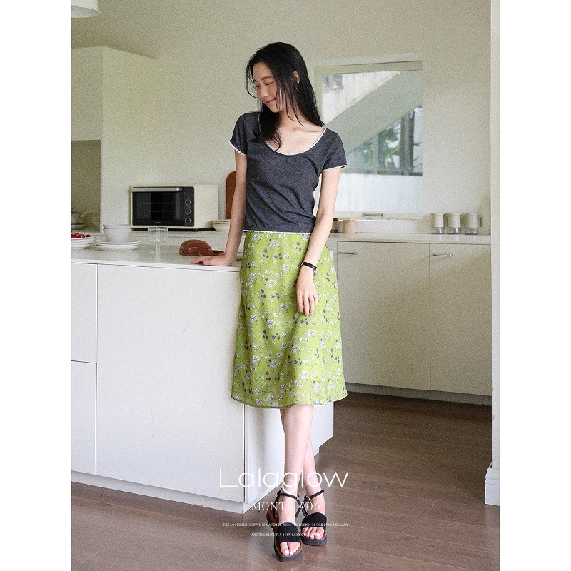 Lalaglow 旷野花园 法式气质显瘦显白碎花半身裙女夏季休闲百搭