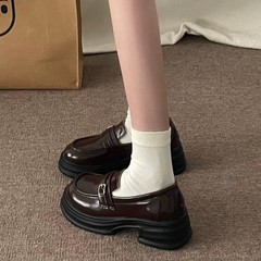 茶色のレトロな英倫風が高くなりました。