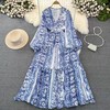 Advanced flashlight, fitted brace, elegant dress, long skirt, high-quality style, long sleeve, V-neckline, A-line, flowered