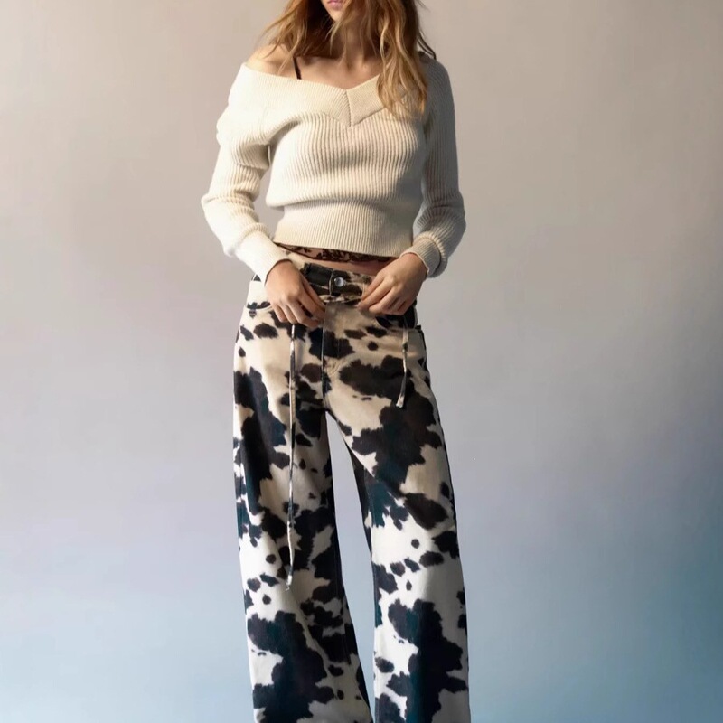 Vintage cow print washed jeans for men and women, distressed vintage loose straight-leg jeans, women's spring style jeans Vintage cow print washed jeans for men and women, distressed vintage loose straight-leg jeans, women's spring style jeans