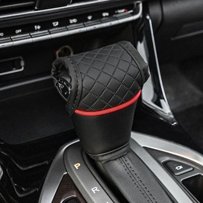 shift cover, leather universal gear shift: Sürətlər qutusu və əl tormozu başlıqları - black-and-red-automatic-transmission-side-button