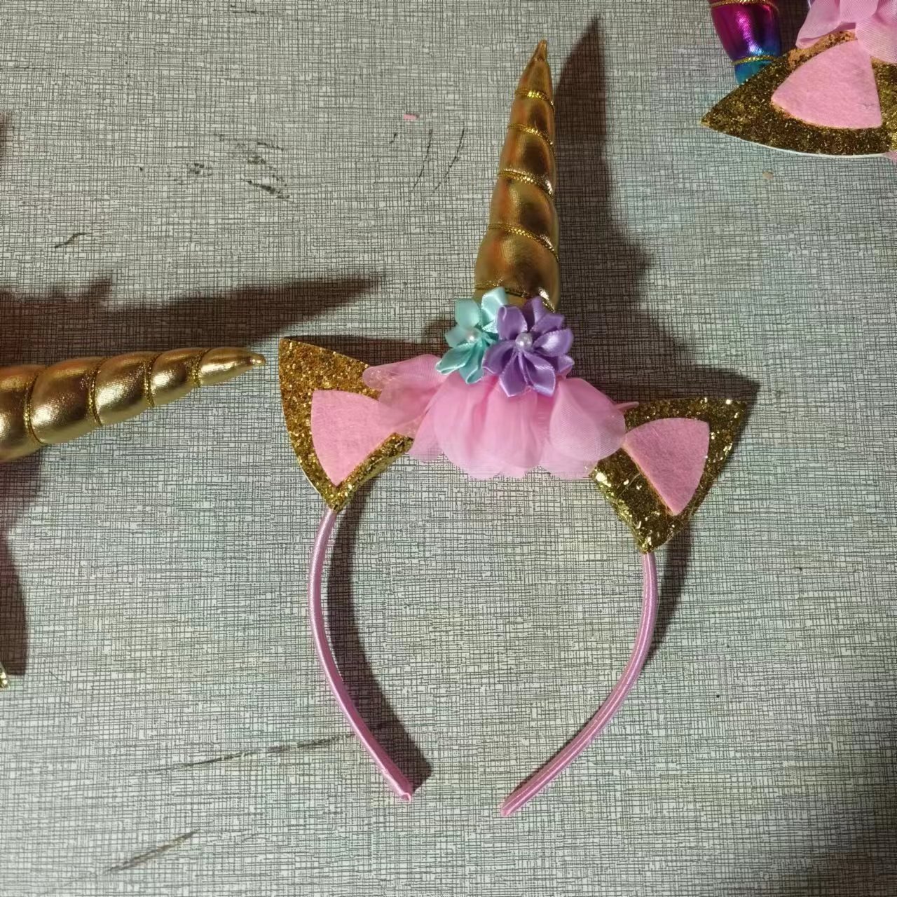 Unicornio de Halloween para niños con diadema de luz fiesta de cumpleaños transfronterizo Amazon