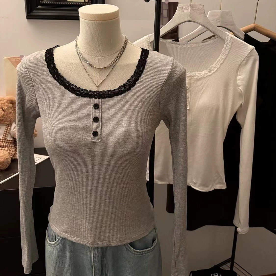 Чисто желающие с нагрудным ковриком кружевные футболки женские осенние и зимние трикотажные свитера с тонкими рукавами