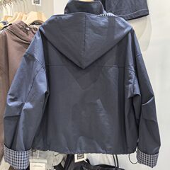 欧洲站2025秋韩版时尚百搭宽松显瘦格子拼接连帽短款风衣外套女
