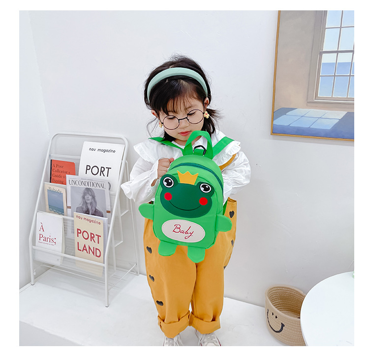 Kindergarten schoolbag for children, boys and girls, 1-3-5 years old, anti-wandering rope, cute frog, double-shoulder baby small backpack undefined