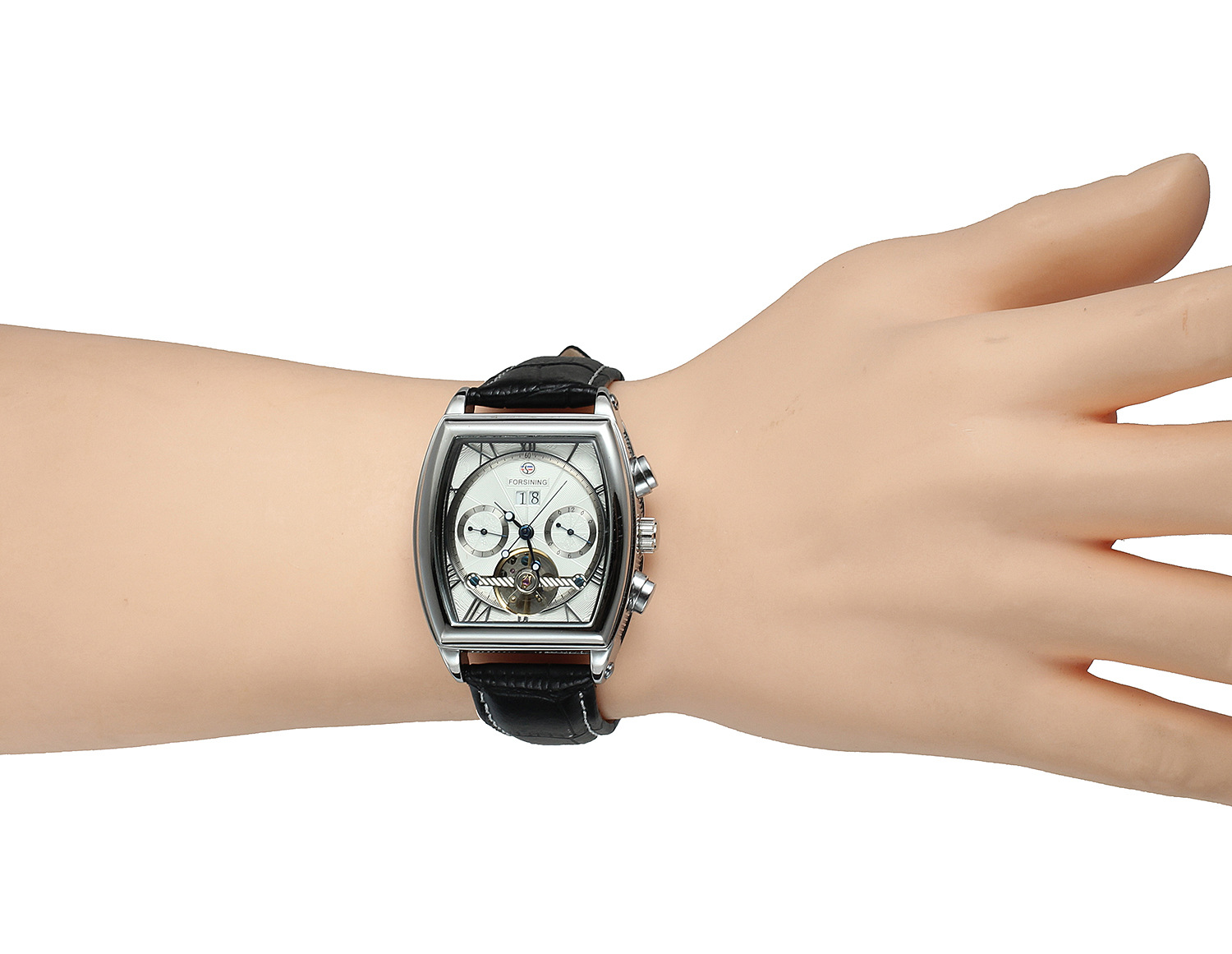 Montre mécanique à bracelet avec volant ouvert et calendrier_voghion.com