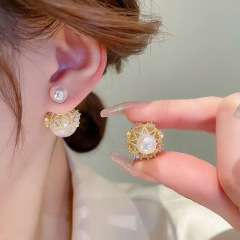 高級両面前後の2つの真珠のピアスの女性のイヤリングは軽くて豪華で復古的な気質の大衆がデザインしています。