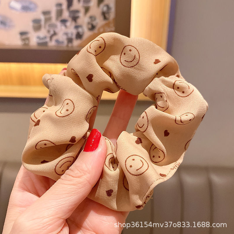 Cara sonriente-té de la leche del anillo del pelo