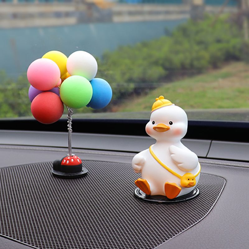 Décoration de tableau de bord de voiture créative et mignonne, petit canard tendance, décoration d'intérieur pour femmes_voghion.com