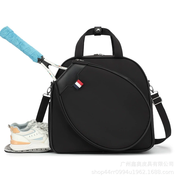 Black tennis bag (independent shoe storage model)