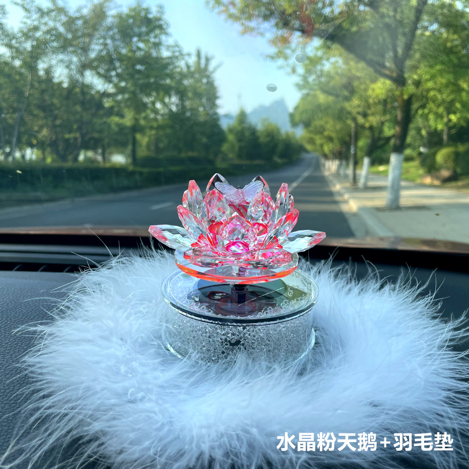 Direct sales from the manufacturer: cross-border crystal lotus craft items, home decorations, car perfume holders, jewelry, and creative ornaments