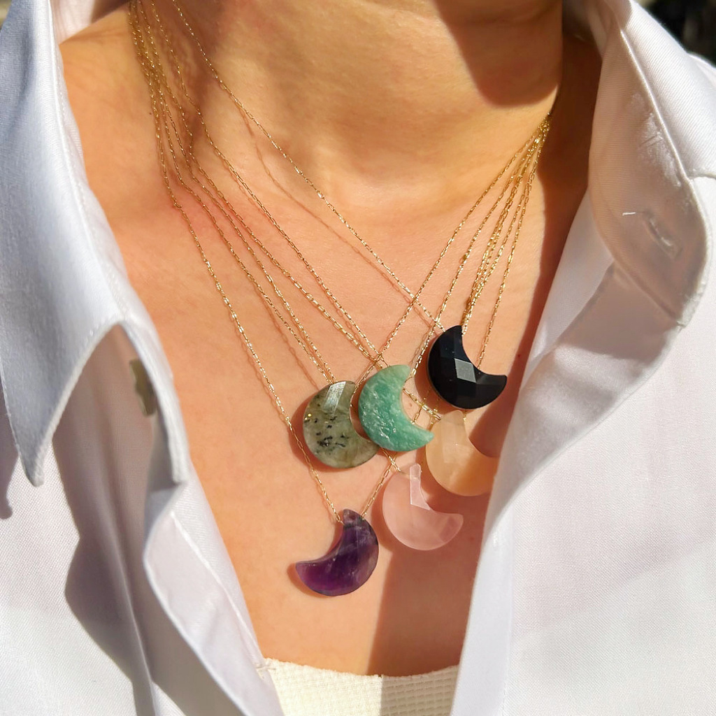 Simple Style Geometric Moon Natural Stone Titanium Steel Pendant Necklace In Bulk display picture 1