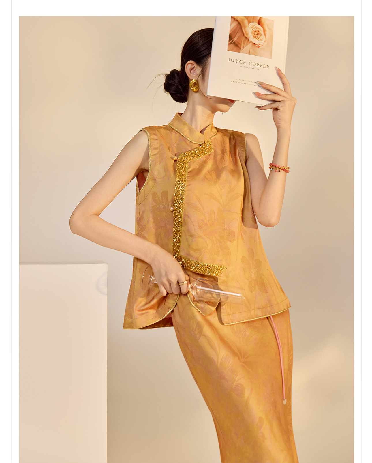 Bộ trang phục hai mảnh phong cách Trung Quốc mới – Áo vest cổ đứng thêu tay kết hợp chân váy đuôi cá — Váy nửa, Áo gilê chi tiết 12