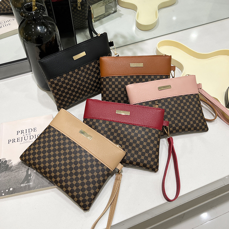 Women's Bags Style Circle Contrasting Iron Plate Decoration Small Square Bag Casual Coin Purse Mobile Phone Bag Clutch Bag