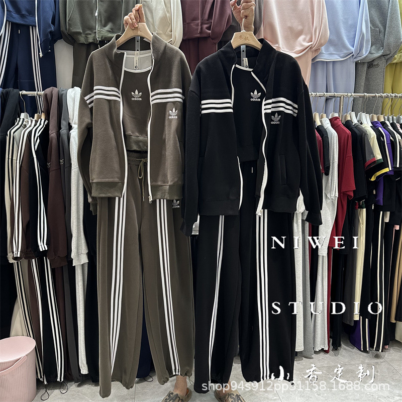 Casual Sportswear Suit for Women in Spring & Fall, Loose, Fashionable and High-End Sweatshirt, Vest, Suspenders, Wide-Leg Pants, Three-Piece Suit