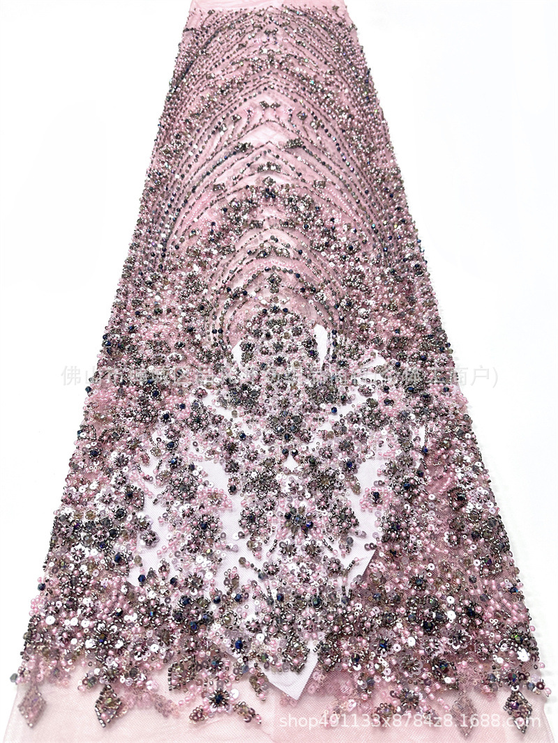 Fabricante de lujo bordado a mano Peacock Tail red tela de encaje de plata cristal perlas adornos formales tela de vestido de baile