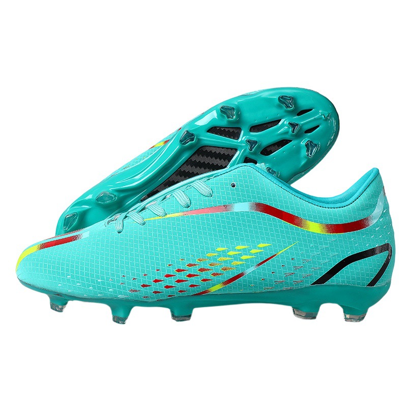 Fábrica en stock zapatos de fútbol al aire libre largo roto uñas bajo-top juventud transpirable entrenamiento deportivo zapatos hombres y mujeres fútbol