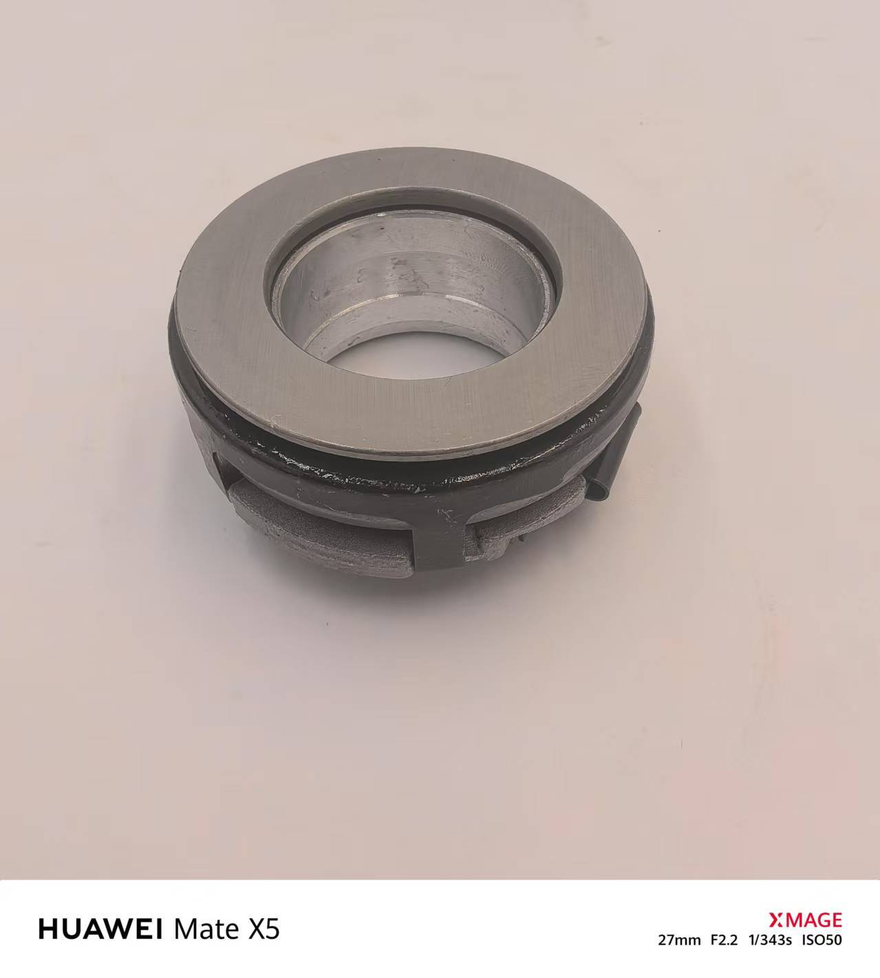 Automotive wheel hub bearings, tapered roller bearings, cylindrical roller bearings, clutch bearings