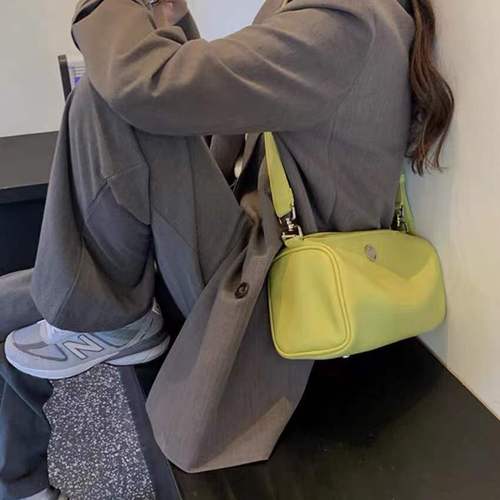 Feifei homemade spring new bright color crossbody bag this year's popular broadband niche Boston cylindrical bag for women