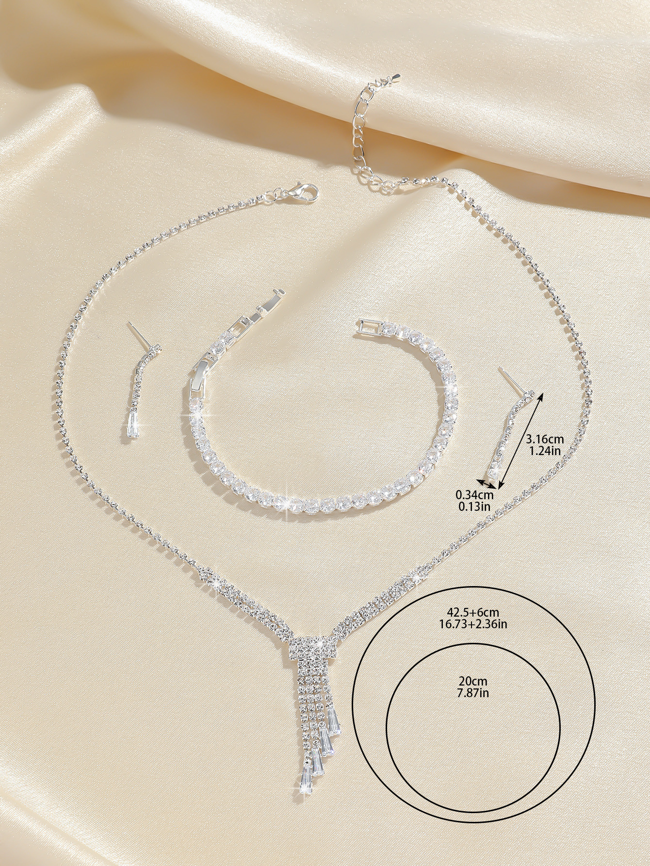 Conjunto de collar y pendientes de estrás para boda novia_voghion.com