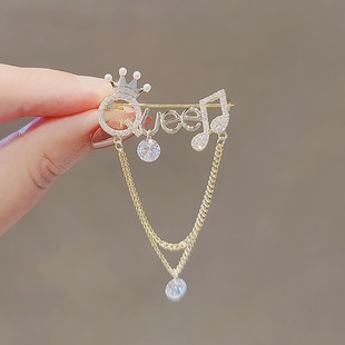 Full Diamond Tassel Letter QUeen Brooch Women's All-match Pearl Crown High-end Corsage Pin Sweater Jacket Accessories