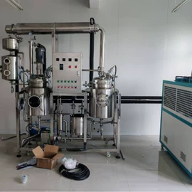 蒸馏设备;蒸发器;萃取设备