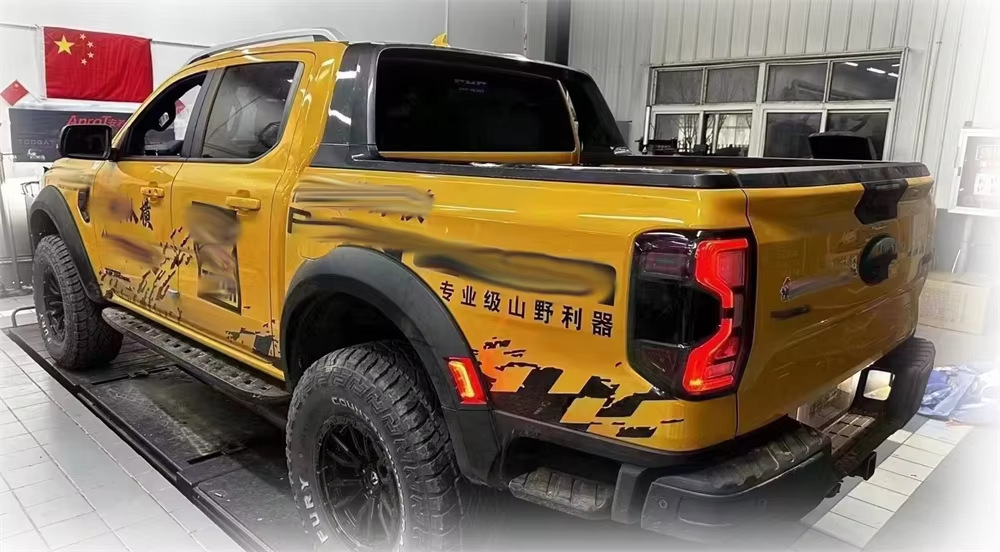 Suitable for 22-25 model domestic Ford Ranger T9 initial release off-road version with illuminated wheel arch modification parts