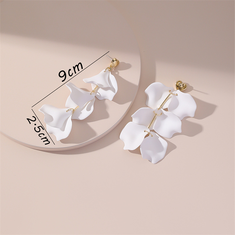 New Style Creative Solid Color Leaves Long Pendant Earrings display picture 5