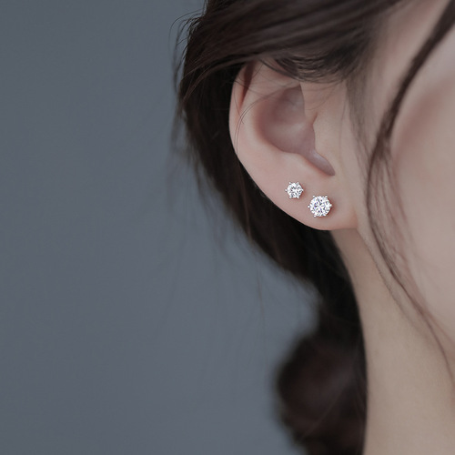 925 sterling silver super flash zircon earrings, simple mini earrings, pierced ears, classic earrings for men and women