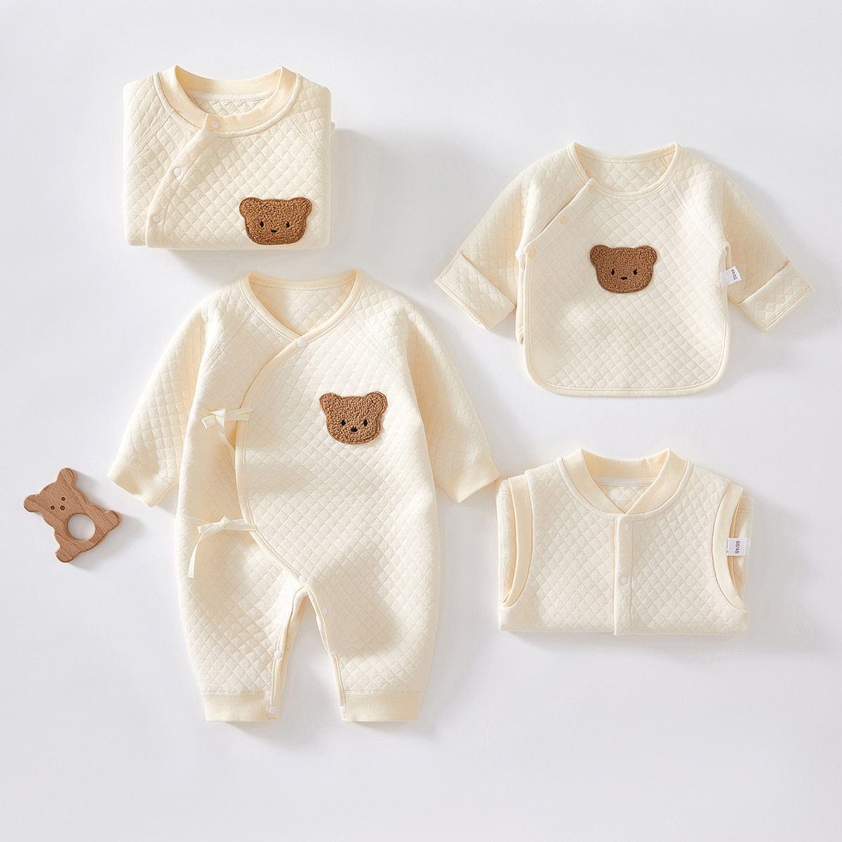 Baby One-Piece Clothes, Warm Pure Cotton Newborn Pajamas, Male and Female Baby Clothes, Long-Sleeved Rompers, Boneless One-Piece