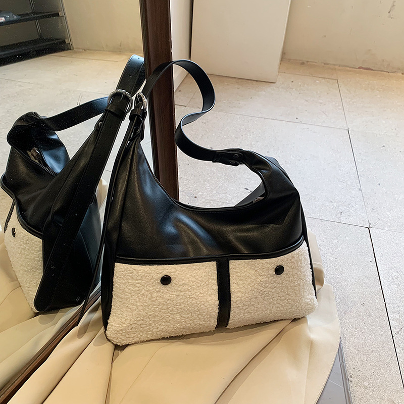 Color contrastante empalme moda bolso de peluche bolso de mujer 2024 invierno nuevo paquete de hombro de gran capacidad bolso de brazo de viaje